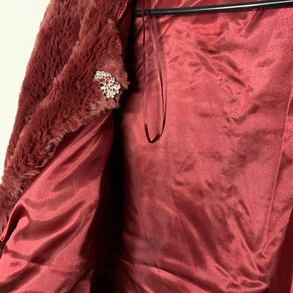 Haani Burgundy Faux Fur Blazer Size L NWT - Picture 4 of 7